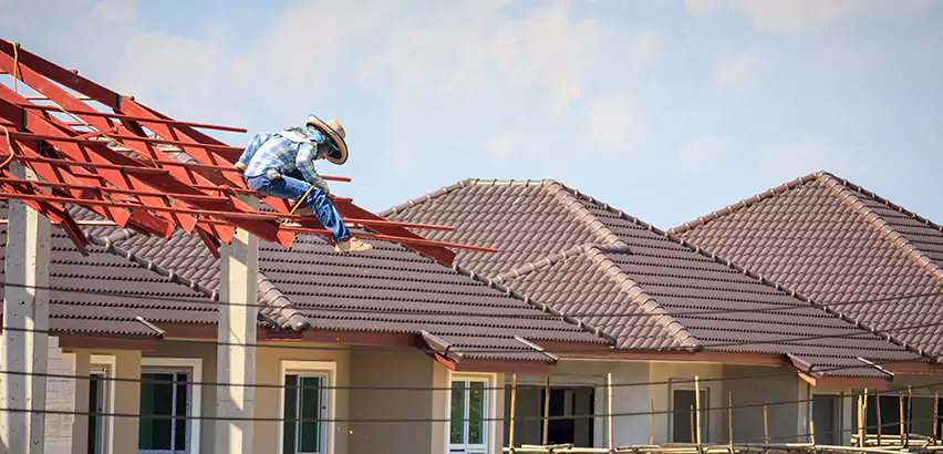 Professional Wind Damage Roof Repair Services in Elk Grove Village, IL